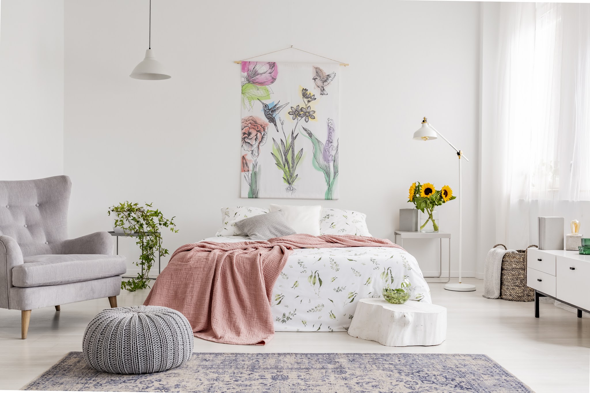 How to Use Tapestries and Wall Hangings in Your Home